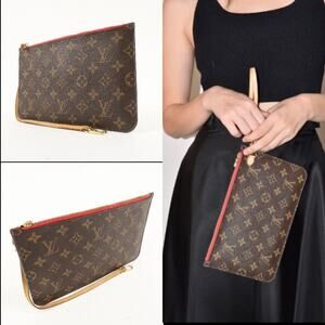 💎✨AUTHENTIC✨💎Louis Vuitton Monogram Pouch Cerise Clutch